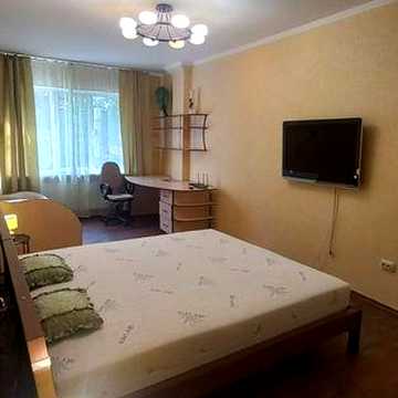 Оренда 1 кімнатна Вишенька