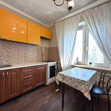 ПРОДАЖ 3 кімн. квартири, 71 кв.м.- 4 мкрн (б-р Незалежності)