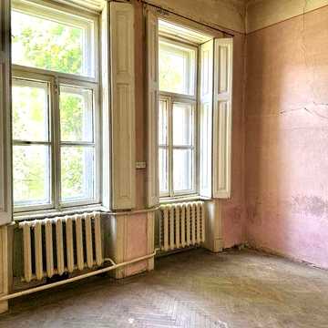 Продається 2 кімнатна квартира в центрі м.Мукачево