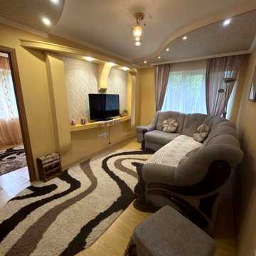 Продаж 2 кімн.кв-ри в м.Берегове, вул Б.Хмельницького (біля гот.Ларк)