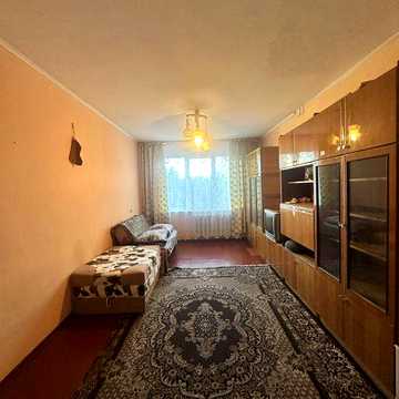 Продаж 3 кімнатної квартири ПЗР, проспект Перемоги 12