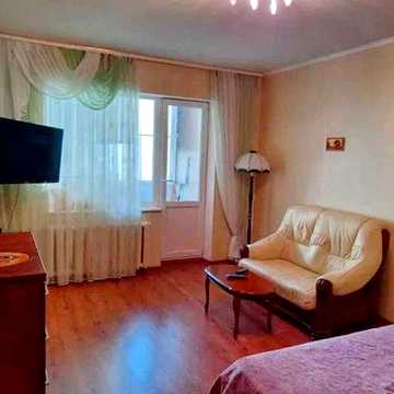 2х кімнатна на Виставці по пр.Миру, 5й поверх, 50м2, Ремонт