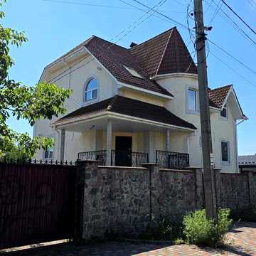 Продаж будинку 360 м² | Мархалівка | 16 соток | 5 кімнат | гараж | камін | цоколь | вул. Незалежності | Відеоогляд