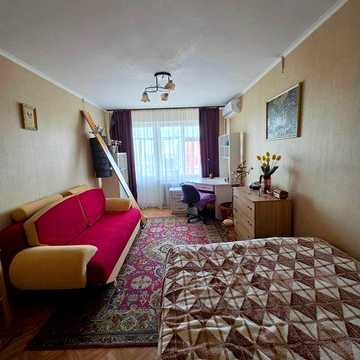 Сдам 1 квартиру,6 слобіцька,8/9, 40 кв.