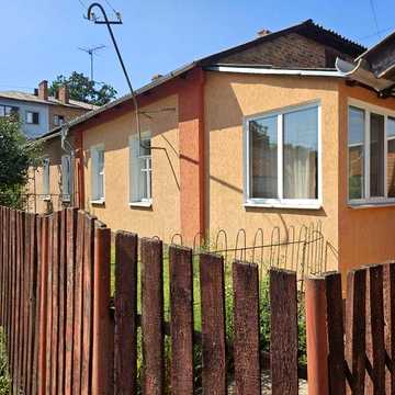 Продам будинок 60,8 м², 5,56 соток, вул Рятувальників 20/2, м Ромни