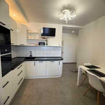 Продаж 2-кімнатної квартири вул. Г. Кондратьєва