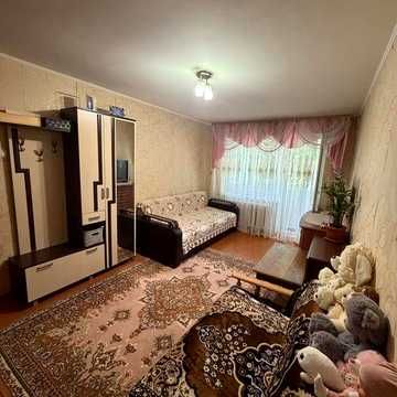 Однокімнатна квартина . 2 поверх