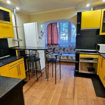 Продам свою 2х ком.квар.ЖК Консоль ЖК консоль
