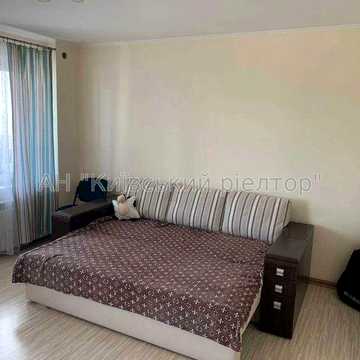 Продаж 3-кімн. квартири, 20/22 пов., 100.8 м², Київ – комфорт і простір для вашої сім’ї!
