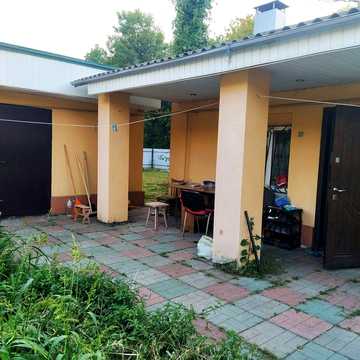 Срочно продам жилой дом в городе по центральной улице город Самарь.