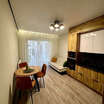 Оренда сучасної квартири | Перша здача біля  Квадрат