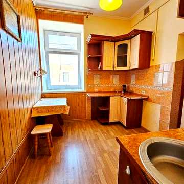 Продається житлова 1-кімнатна квартира з власним опаленням, меблями та побутовою технікою...