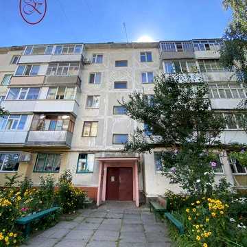 Продаж /2-кімнатна квартира біля набережної/ПІД РЕМОНТ