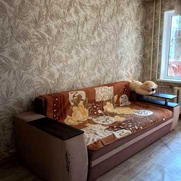 Здається  1 кімнатна квартира кітайска стіна