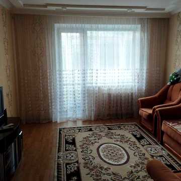 Оренда 3-х кімнатна квартира. Центр (район медичного училища).
