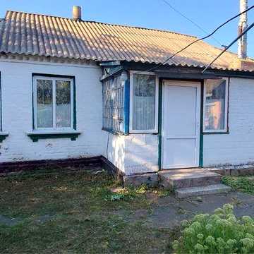 Продається хата в селі пологи вергуни.