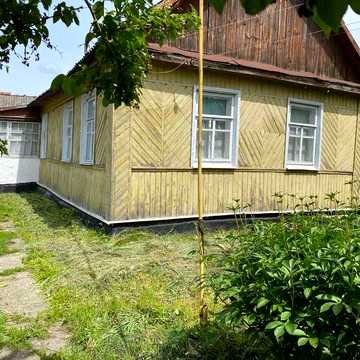 Продається будинок в самому центрі Мирополя за адресою Клубна 19.