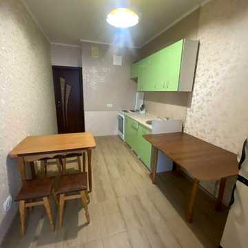 Оренда 2 кімнатної квартири біля метро Лівобережна