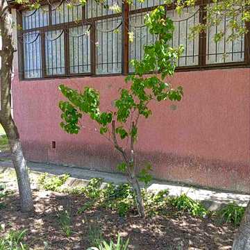 Продаю 1 к.к. с большой узаконеной пристройкой ЮТЗ ЖК жэк