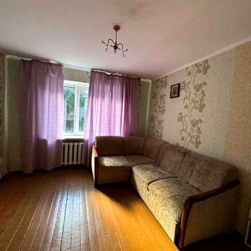 Продам квартиру на Відінській