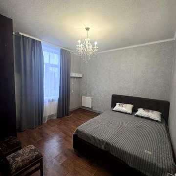 Продам 2 кімнатну квартиру в центрі