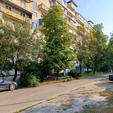 Продається 1-но кімнатна квартира  ст.метро  Чернігівська,Деснянський район вул.Ореста Левицького (Академіка Курчатова),