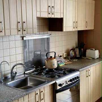Продам 2-х кімнатну квартиру, вул. Слобожанська ( Пушкина 16)