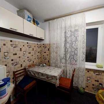 Продам 3х ком. кв 68 м. кв. Чешка. 9/10 этаж, Район Космос-школа № 30