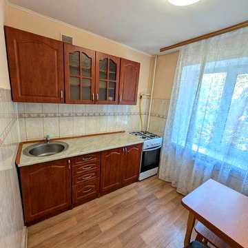 Здам,2к, метро Дорогожичі, вул.Ольжича 14, 14000 грн.