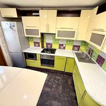 Продам отличную 4х комнатную квартиру в Ингульском районе.