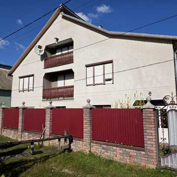 Продаж двоповерхового будинку в с. Плаюц