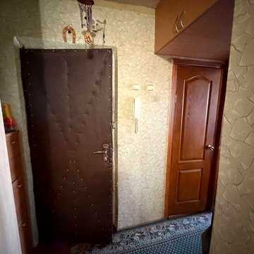 Продам квартиру Металургів