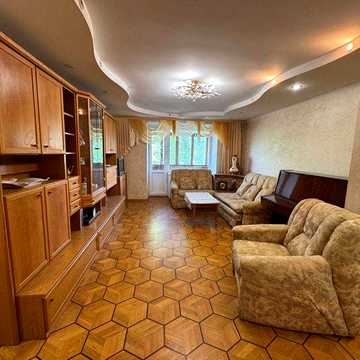 Оренда 4к. квартири на вул. Енеїди (Бажова), буд. 26