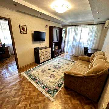 Здам Власну квартиру 2х кімнатну центр