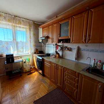 Продаж 4-х кімнатної квартири