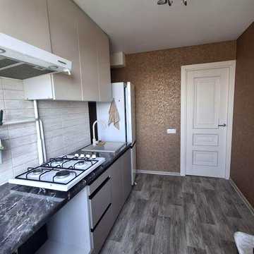 Продам 2х кімнатну квартиру  від власника на Лівобежному3