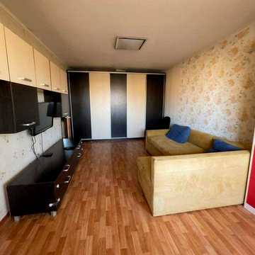 Продаж 1к квартири 38 кв. м на вул. Рональда Рейгана 26