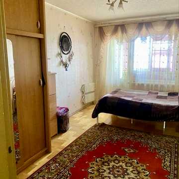 Продаётся 3 ком . квартира по ул Бородинская !