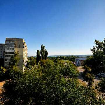 Продаж видової 1-кімнатної квартири на Перемозі-6