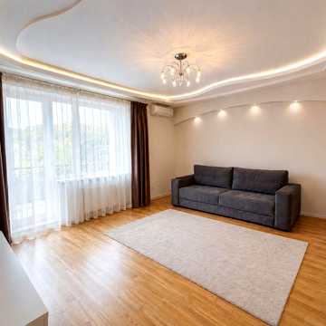 Оренда 2-кімнатної 67 м² | Лазаренка, 4Б | паркомісце | 3 балкони