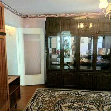 Продам 2 -х кімнатну квартиру в центрі міста