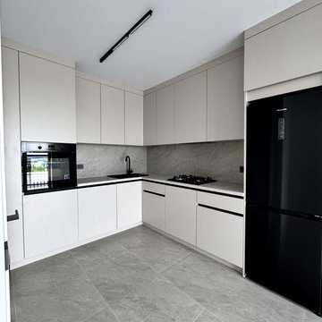 Продаж 1-кімнатної квартири 40 м.кв., в. Садова/ Пустомити