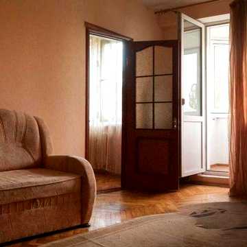 Продам 3-кімнатну квартиру з косметичним ремонтом по вулиці Волинська, початок