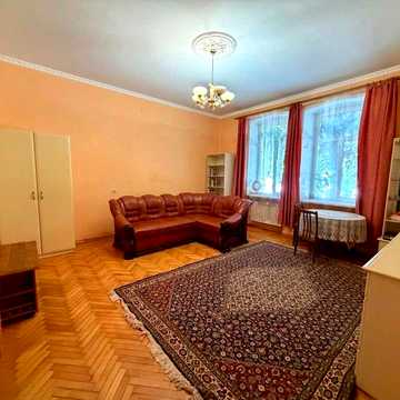 Оренда 2-кімн квартира, Центр міста, район Соборна площа, вул. О. Кобилянська