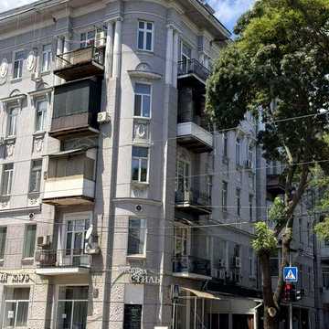 Продам 2-х ком квартиру в самом центре