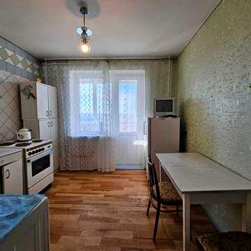 Сдам 2 ком. квартиру на ж/м Парус, тупик маршруток, видовая!