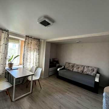 Продаж квартири на Олени Теліги 57