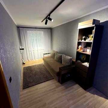 2-кімнатна 44 м² | центр | просп. Перемоги | ремонт