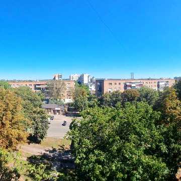 Здаю в оренду однокімнатну, повністю укомплектовану необхідними меблями та технікою квартиру. Центр міста.