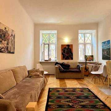 ПРОДАЖ квартири з ремонтом | Кониського | центр | 61м2